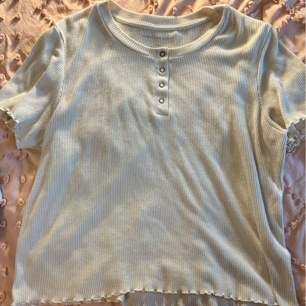 $17• American Eagle white top